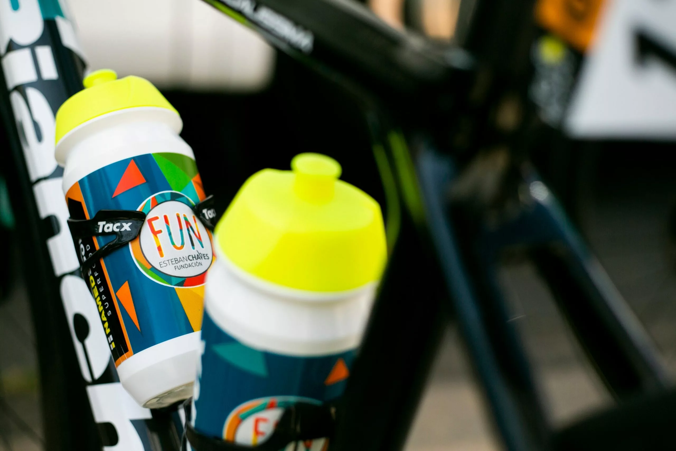 Water Bottle - Fundación Esteban Chaves - Tacx Shiva Biodegradable 500ml 7 Water Bottle - Fundación Esteban Chaves - Tacx Shiva Biodegradable 500ml - Billede 7